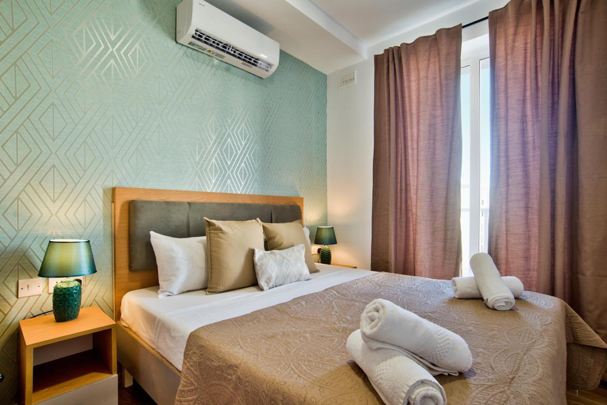 Sliema 2-Bedroom Central Apartments And Penthouse With Jacuzzi Ngoại thất bức ảnh